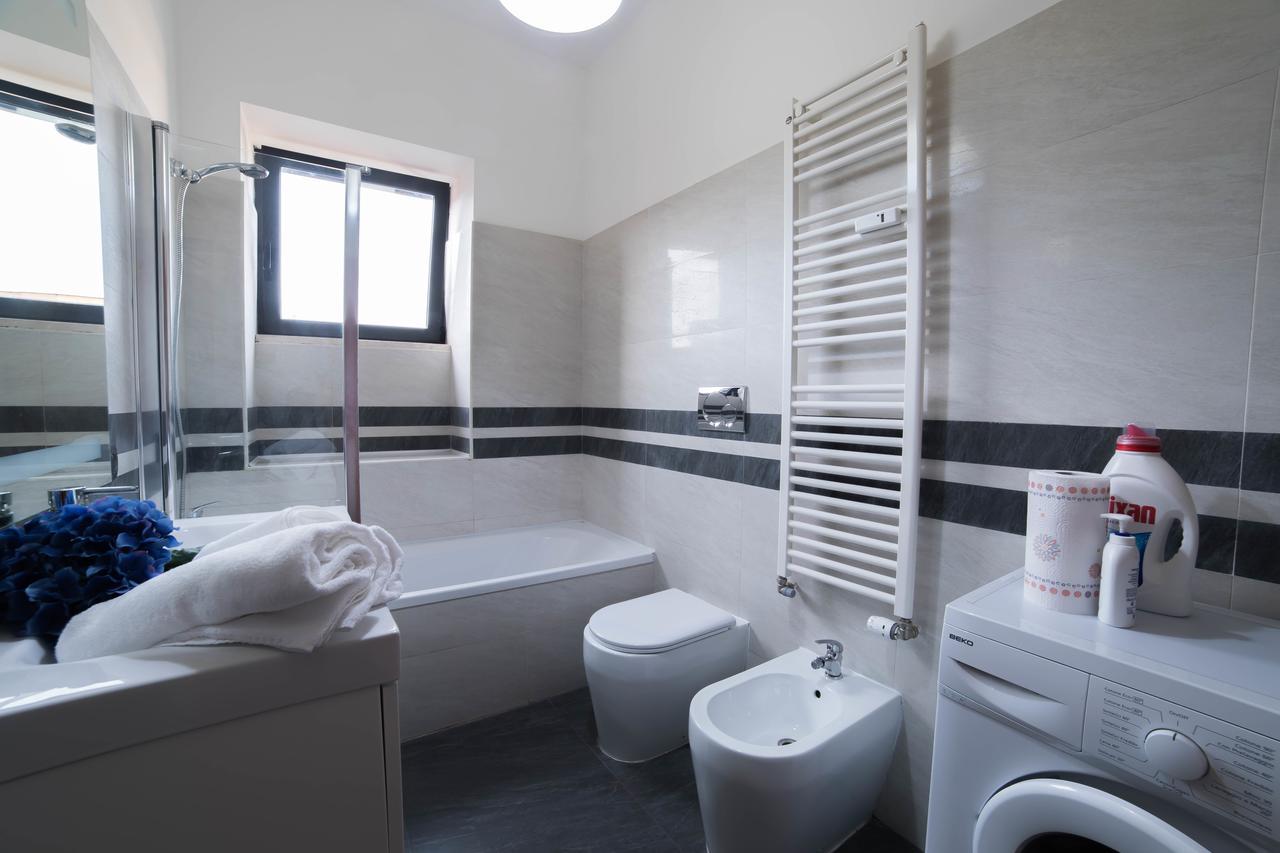 Apartment In Front Of St Peter'S Square And Vatican Museums - Mypad In Rome Buitenkant foto