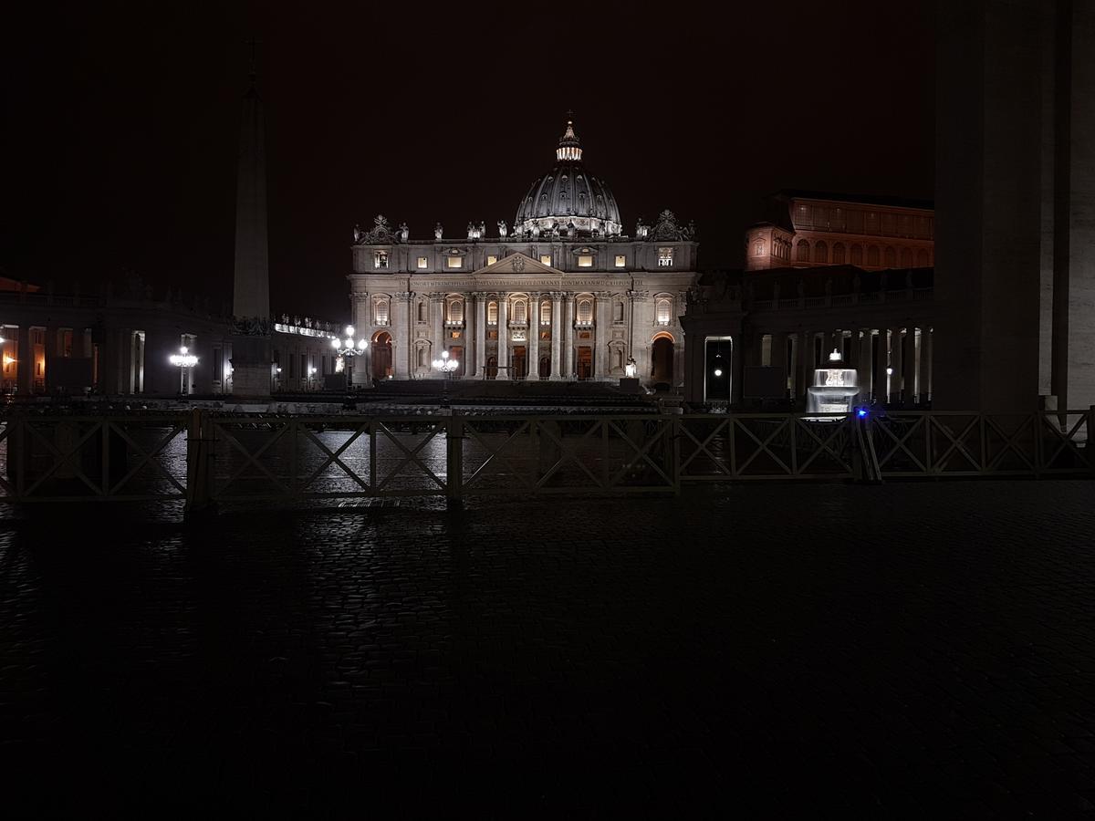 Apartment In Front Of St Peter'S Square And Vatican Museums - Mypad In Rome Buitenkant foto