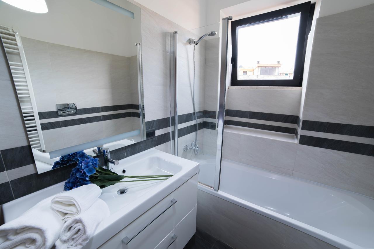 Apartment In Front Of St Peter'S Square And Vatican Museums - Mypad In Rome Buitenkant foto
